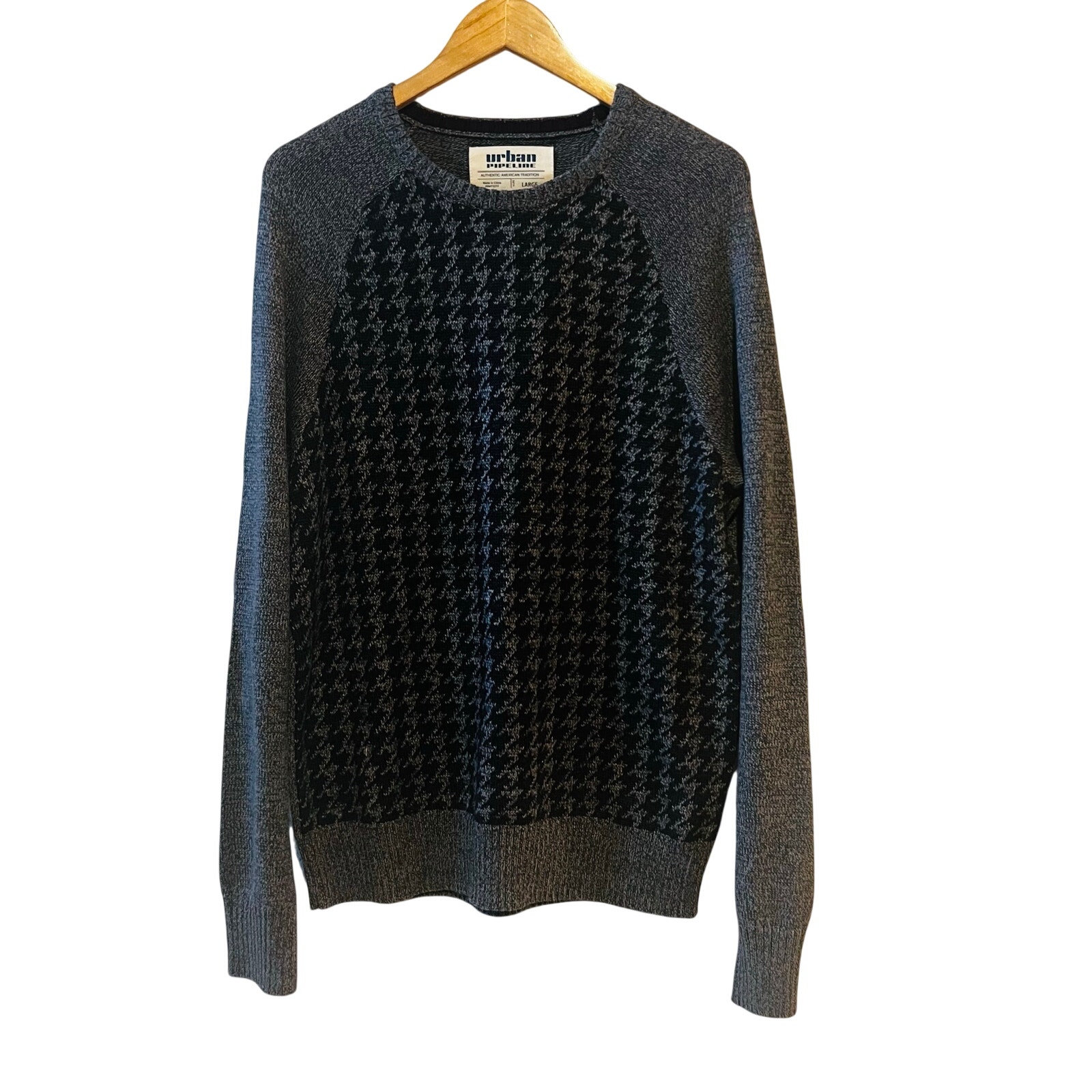 Urban Pipeline Men’s Houndstooth Crew Neck Sweater Size L Large Nwt Gray — image 8 of 8